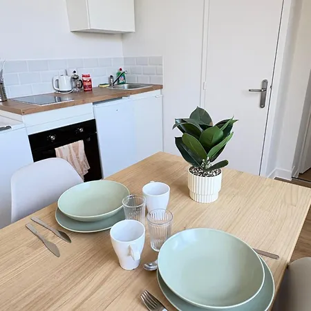 T2 Lumineux & Calme - Proche Gare - Apartament *